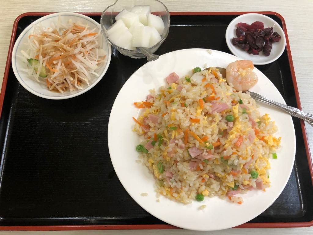 五目チャーハン+半ラーメン(750円)