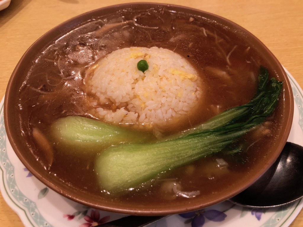 フカヒレスープチャーハン(1890円)