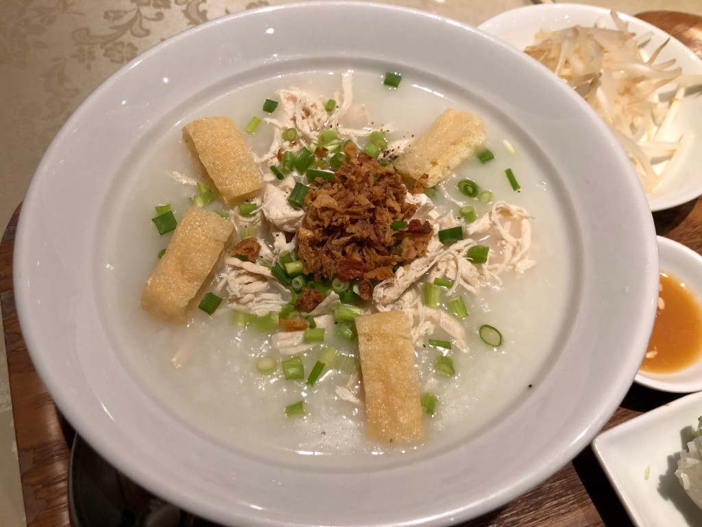 鶏肉入りベトナムおかゆセット