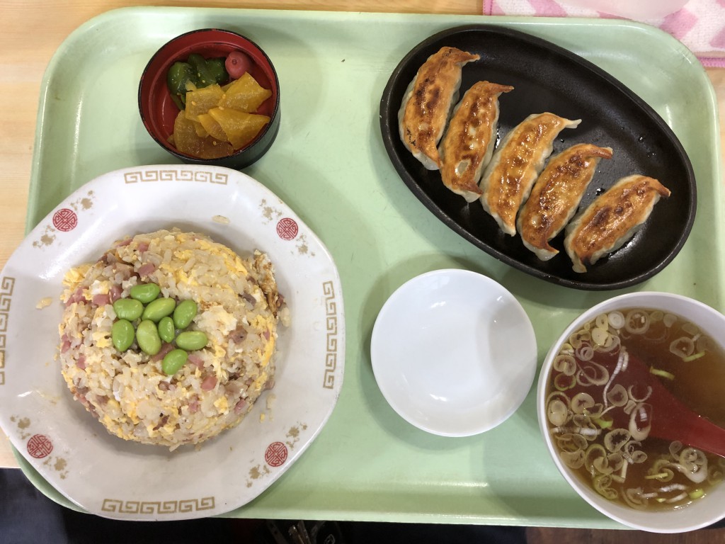 チャーハン(500円)+ギョーザ(400円)